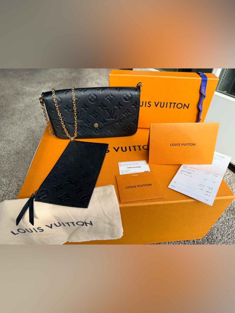 Louis Vuitton Pochette Félicie 
Black Monogram Leather Crossbody with Gold Chain